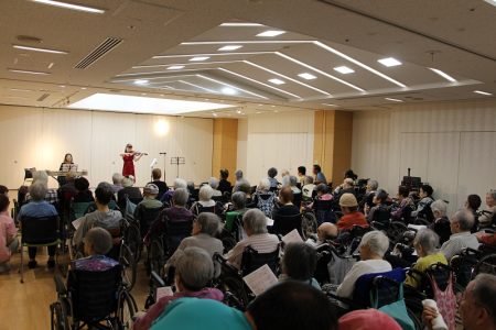 演奏会が始まりました