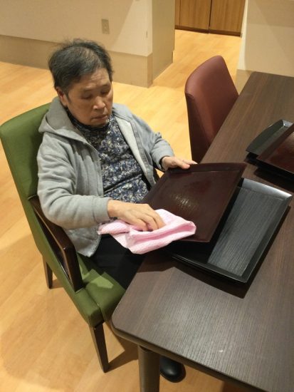 「真剣な表情」