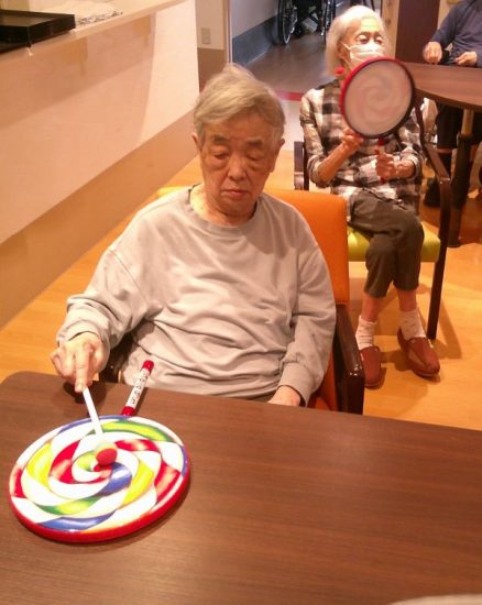 楽器を使って参加